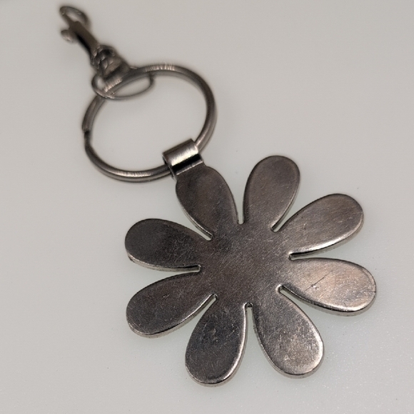Floral Keychain Daisy Bag Charm with Green and Yellow Accents - Picture 4 of 5